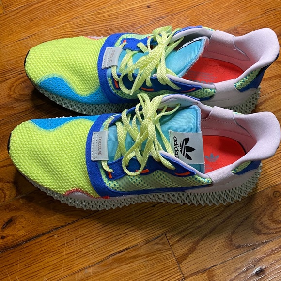 4D Adidas - Picture 4 of 7